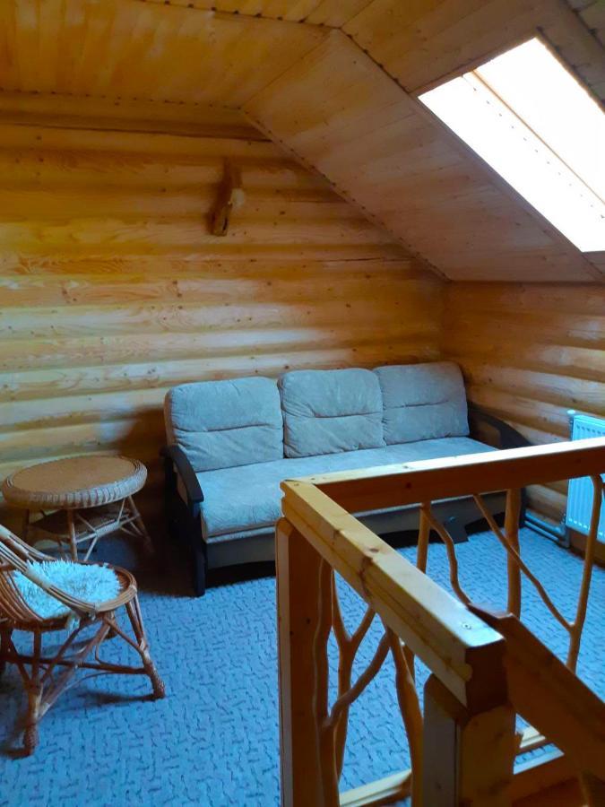 Villa Троє Поросят à Slavsko Extérieur photo