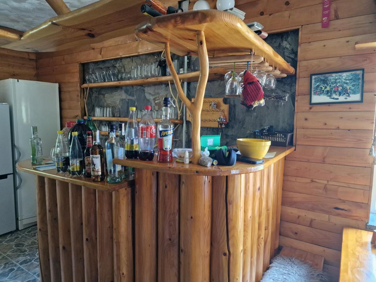 Villa Троє Поросят à Slavsko Extérieur photo